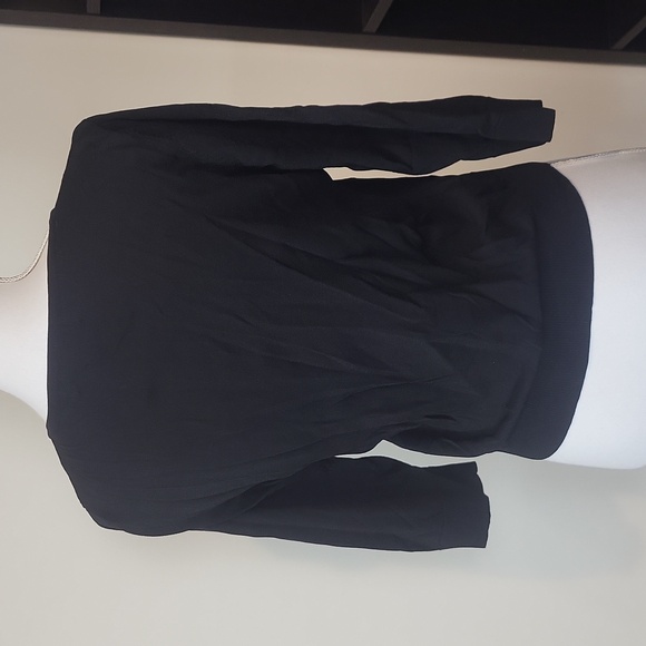 ONE7SIX Black Netted Ruffle Front 3/4 Sleeve Snap Closure Cardigan - Picture 4 of 12